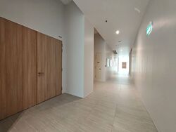 Interlocal Centre (D5), Warehouse #523352211